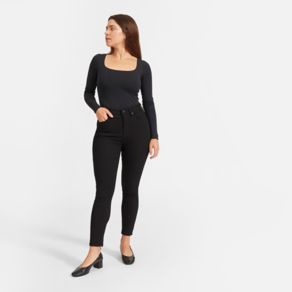 The Curvy Authentic Stretch High-rise Skinny Jean – Black Size 30